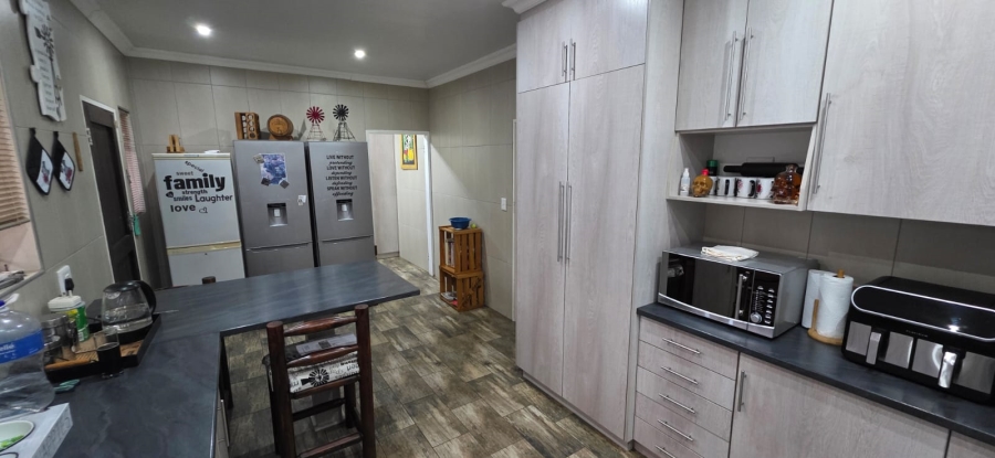 3 Bedroom Property for Sale in Flamwood North West